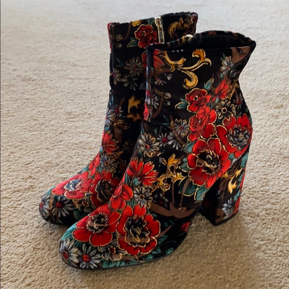 Steve Madden Gaze size 10